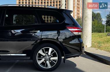 Внедорожник / Кроссовер Nissan Pathfinder 2013 в 