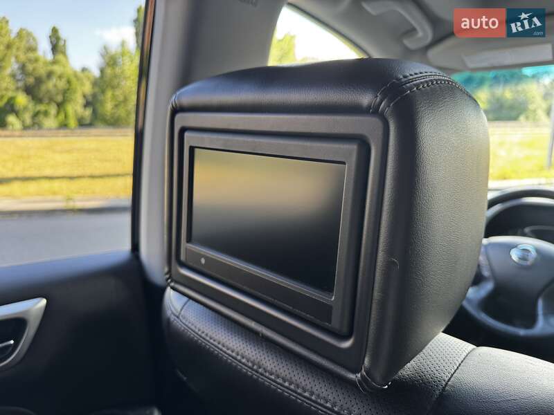 Внедорожник / Кроссовер Nissan Pathfinder 2013 в Киеве
