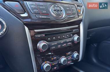 Внедорожник / Кроссовер Nissan Pathfinder 2013 в 