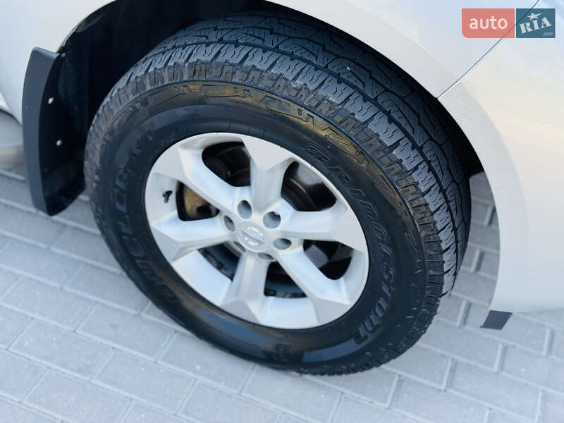 Внедорожник / Кроссовер Nissan Pathfinder 2013 в Ровно
