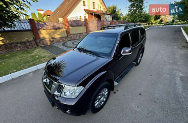 Позашляховик / Кросовер Nissan Pathfinder 2011 в 