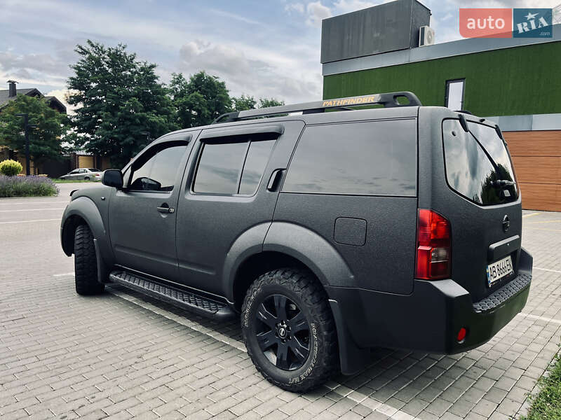 Внедорожник / Кроссовер Nissan Pathfinder 2007 в Виннице