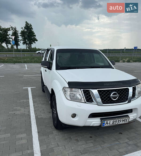 Внедорожник / Кроссовер Nissan Pathfinder 2011 в Борисполе
