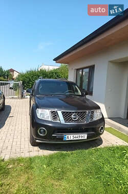 Позашляховик / Кросовер Nissan Pathfinder 2013 в Києві