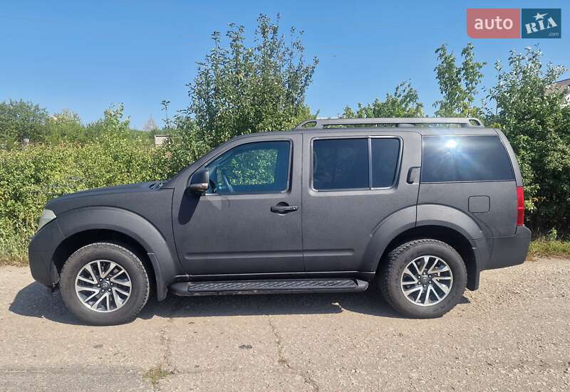 Внедорожник / Кроссовер Nissan Pathfinder 2008 в Харькове