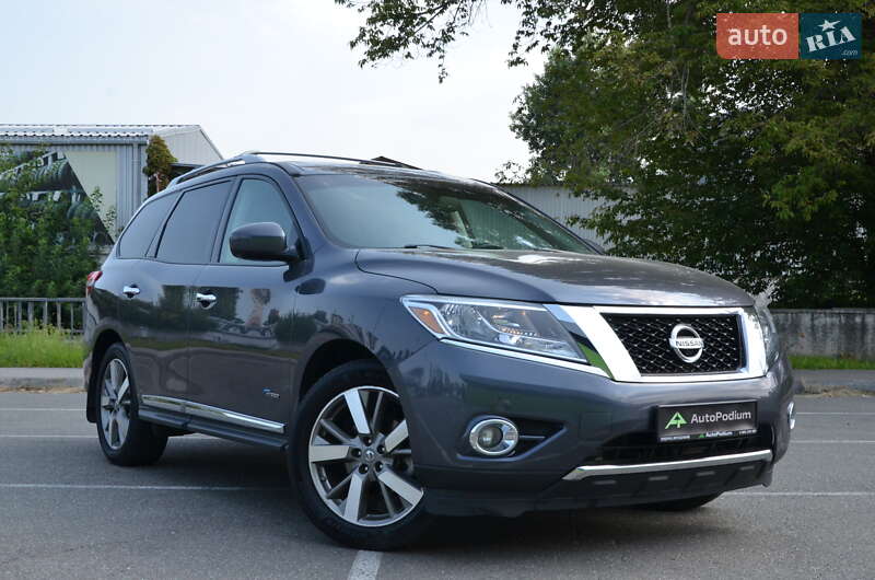 Позашляховик / Кросовер Nissan Pathfinder 2014 в Києві