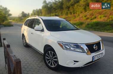 Внедорожник / Кроссовер Nissan Pathfinder 2015 в Бучаче