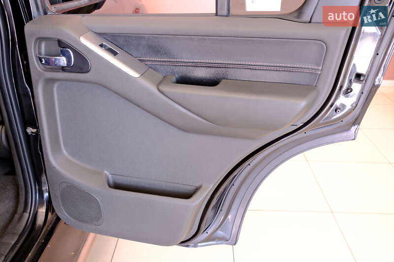 Внедорожник / Кроссовер Nissan Pathfinder 2008 в Одессе