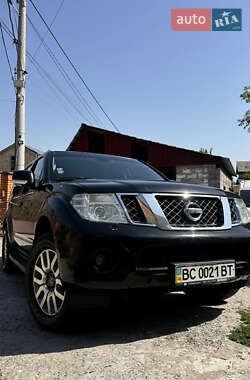 Внедорожник / Кроссовер Nissan Pathfinder 2014 в 