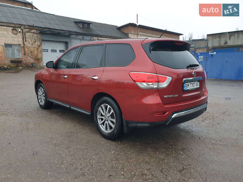 Позашляховик / Кросовер Nissan Pathfinder 2013 в Сумах
