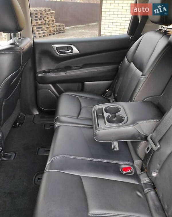 Позашляховик / Кросовер Nissan Pathfinder 2019 в Львові фото 25 Позашляховик / Кросовер Nissan Pathfinder 2019 в Львові
