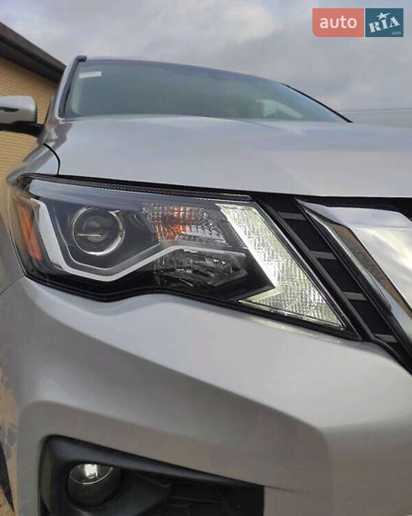Позашляховик / Кросовер Nissan Pathfinder 2019 в Львові фото 28 Позашляховик / Кросовер Nissan Pathfinder 2019 в Львові