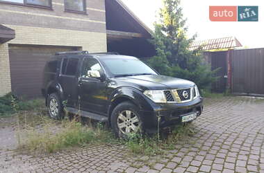 Позашляховик / Кросовер Nissan Pathfinder 2007 в Києві