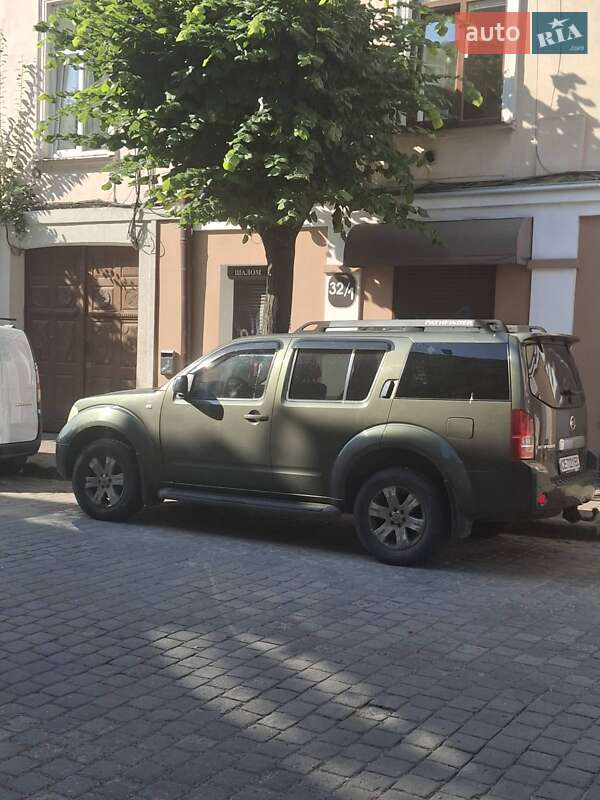 Внедорожник / Кроссовер Nissan Pathfinder 2006 в Черновцах фото 4 Внедорожник / Кроссовер Nissan Pathfinder 2006 в Черновцах