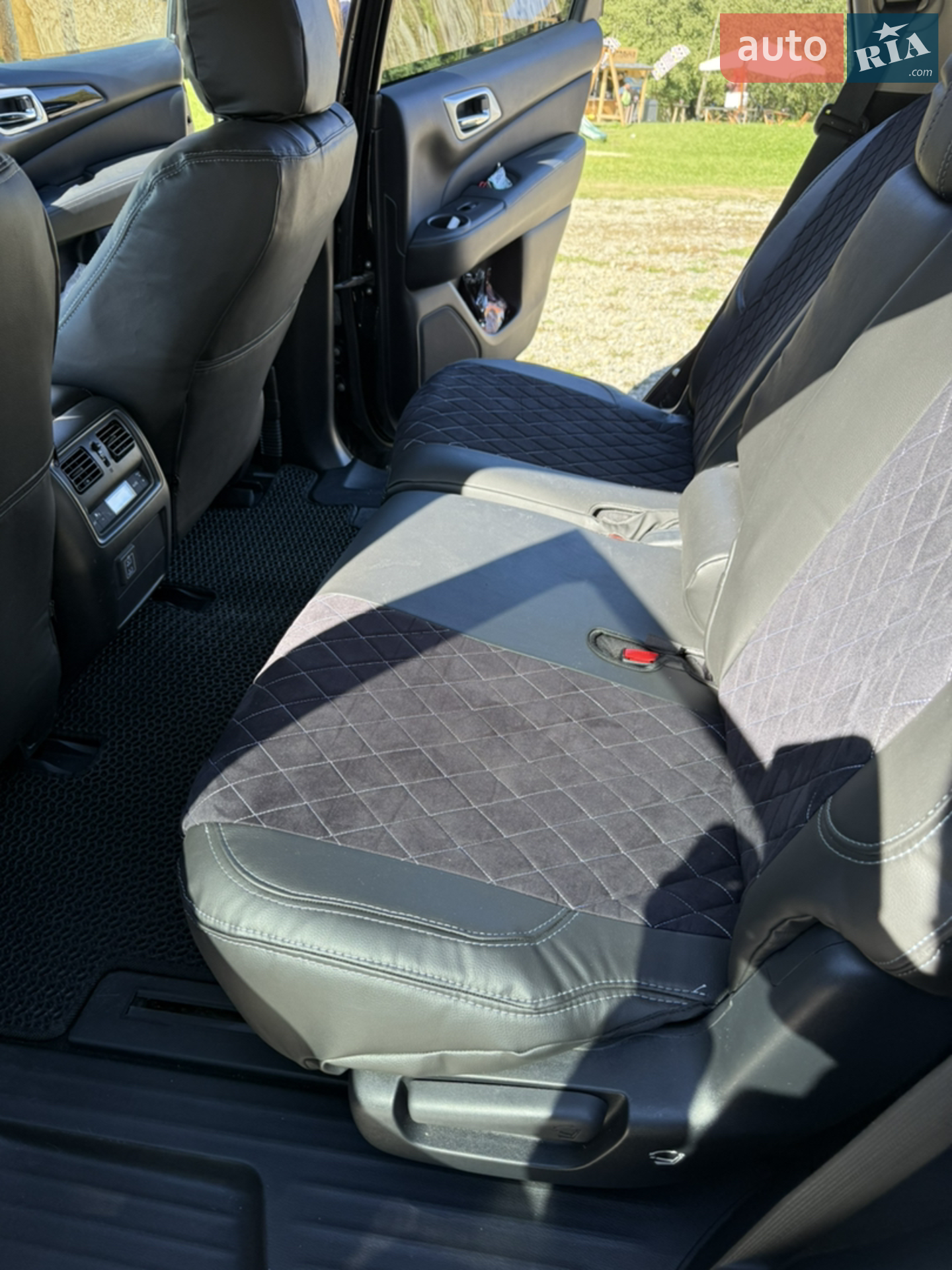 2018 Nissan Pathfinder - мініатюра 17