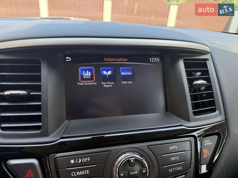 Позашляховик / Кросовер Nissan Pathfinder 2018 в Жовкві