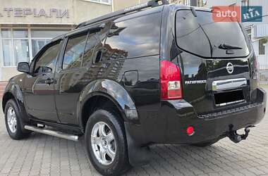 Внедорожник / Кроссовер Nissan Pathfinder 2006 в 