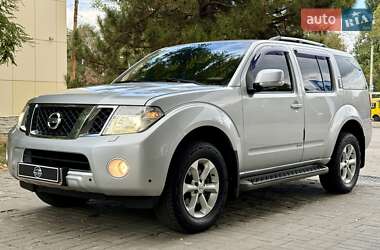 Внедорожник / Кроссовер Nissan Pathfinder 2012 в Днепре