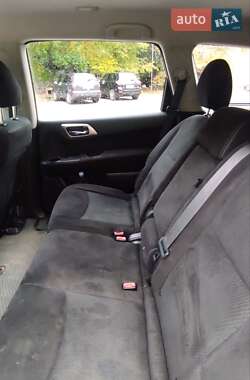 Внедорожник / Кроссовер Nissan Pathfinder 2014 в 