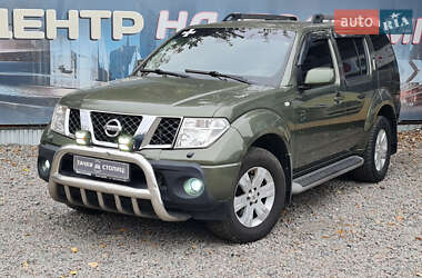 Внедорожник / Кроссовер Nissan Pathfinder 2005 в Киеве