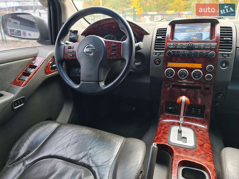 Внедорожник / Кроссовер Nissan Pathfinder 2005 в Киеве