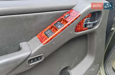 Внедорожник / Кроссовер Nissan Pathfinder 2005 в 