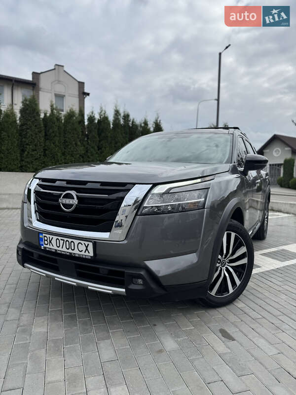 Внедорожник / Кроссовер Nissan Pathfinder 2022 в Ровно фото 4 Внедорожник / Кроссовер Nissan Pathfinder 2022 в Ровно