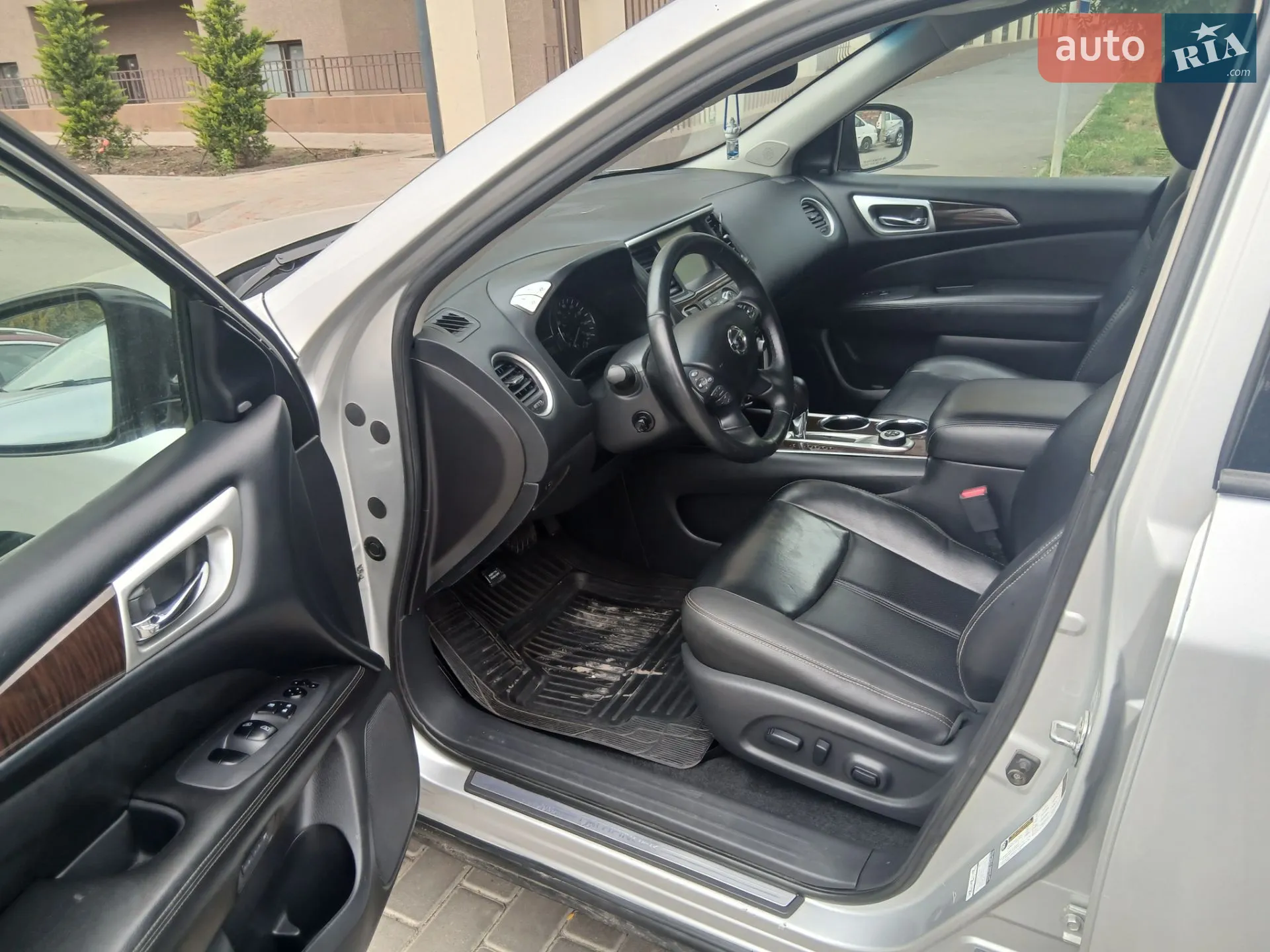 2015 Nissan Pathfinder - мініатюра 9