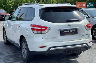 Позашляховик / Кросовер Nissan Pathfinder 2013 в  фото 4 Позашляховик / Кросовер Nissan Pathfinder 2013 в