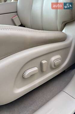 Позашляховик / Кросовер Nissan Pathfinder 2013 в  фото 13 Позашляховик / Кросовер Nissan Pathfinder 2013 в