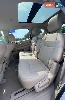 Позашляховик / Кросовер Nissan Pathfinder 2013 в  фото 21 Позашляховик / Кросовер Nissan Pathfinder 2013 в
