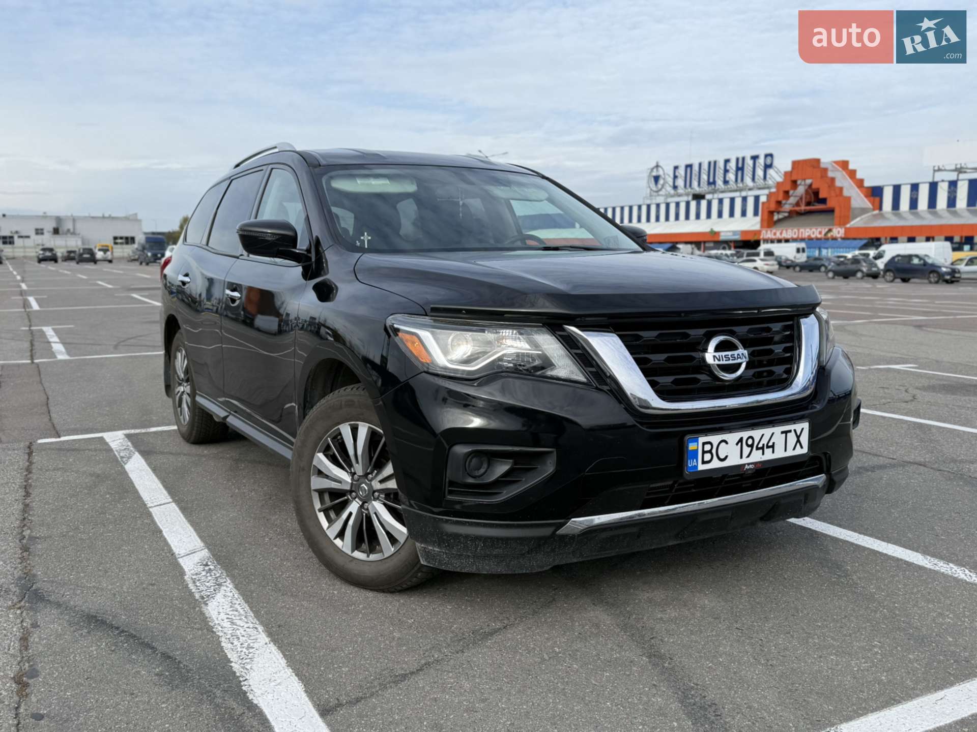 2018 Nissan Pathfinder - мініатюра 2