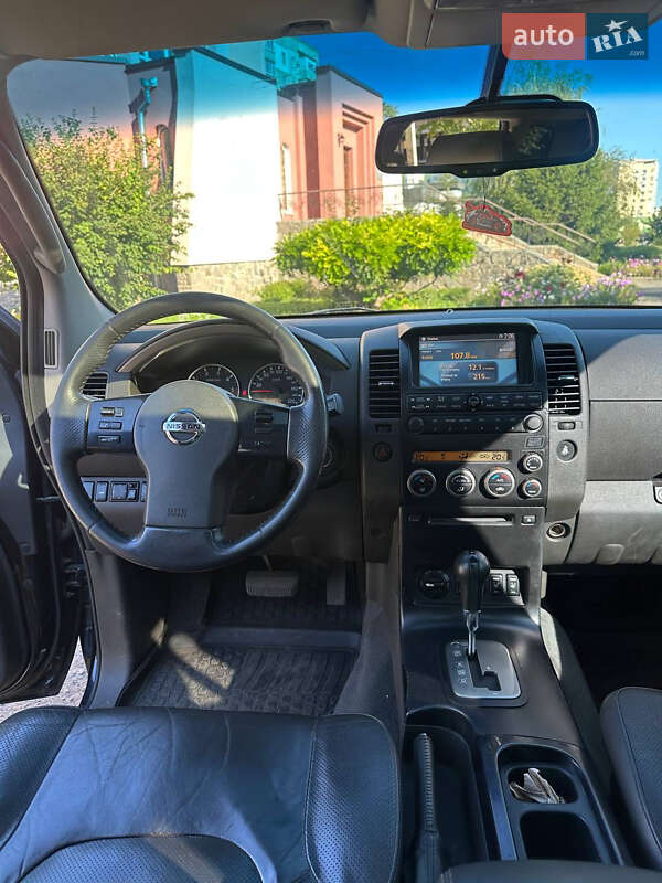 Позашляховик / Кросовер Nissan Pathfinder 2007 в Полтаві