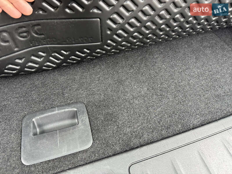 Внедорожник / Кроссовер Nissan Pathfinder 2016 в Киеве