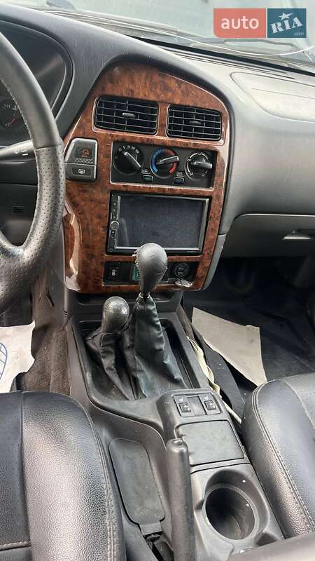 Позашляховик / Кросовер Nissan Pathfinder 1998 в Львові