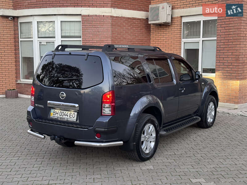 Позашляховик / Кросовер Nissan Pathfinder 2006 в Одесі