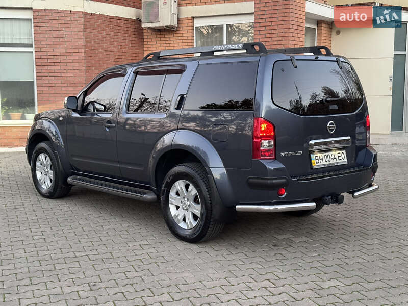 Позашляховик / Кросовер Nissan Pathfinder 2006 в Одесі