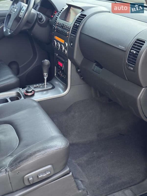 Позашляховик / Кросовер Nissan Pathfinder 2006 в Одесі