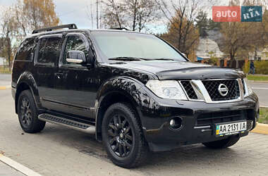 Внедорожник / Кроссовер Nissan Pathfinder 2011 в Киеве