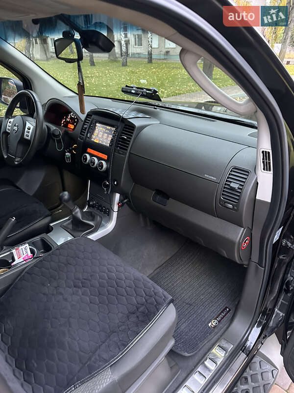 Внедорожник / Кроссовер Nissan Pathfinder 2012 в Броварах