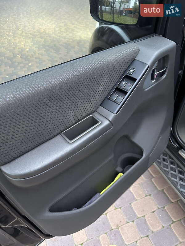 Внедорожник / Кроссовер Nissan Pathfinder 2012 в Броварах