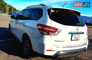 Позашляховик / Кросовер Nissan Pathfinder 2013 в Миколаєві