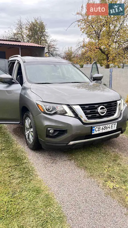 Nissan Pathfinder 2019