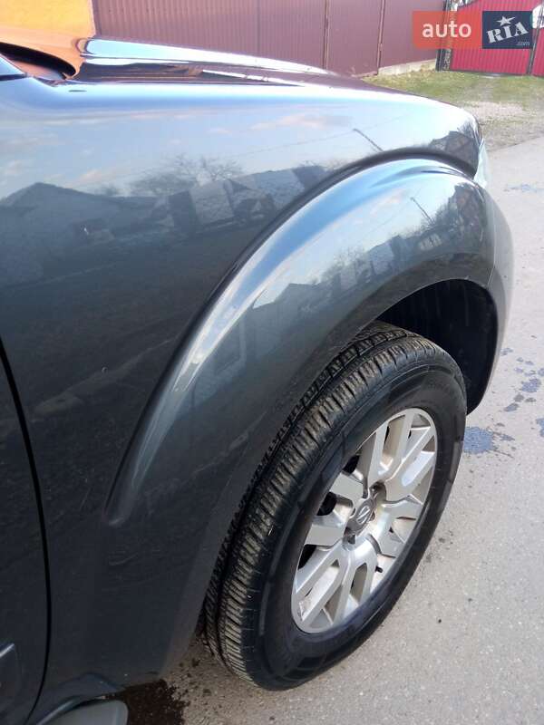 Позашляховик / Кросовер Nissan Pathfinder 2013 в Івано-Франківську