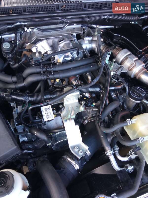 Позашляховик / Кросовер Nissan Pathfinder 2013 в Івано-Франківську