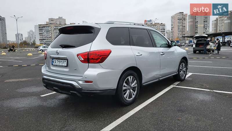 Позашляховик / Кросовер Nissan Pathfinder 2019 в Києві