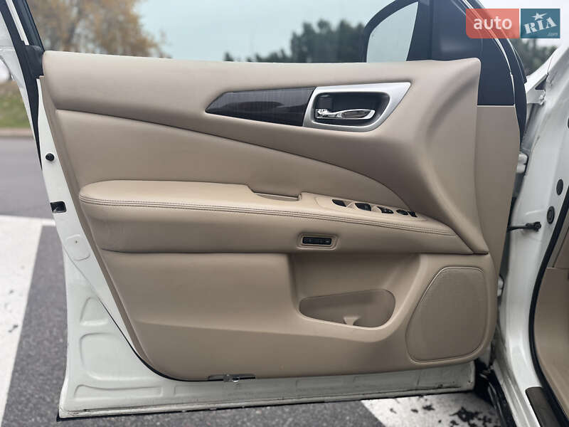 Внедорожник / Кроссовер Nissan Pathfinder 2012 в Киеве фото 10 Внедорожник / Кроссовер Nissan Pathfinder 2012 в Киеве