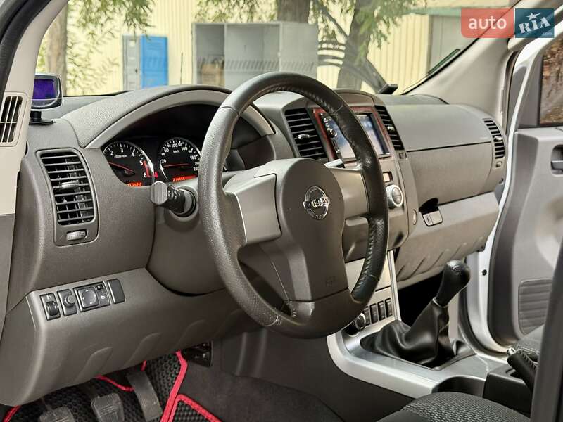 Позашляховик / Кросовер Nissan Pathfinder 2012 в Дніпрі фото 18 Позашляховик / Кросовер Nissan Pathfinder 2012 в Дніпрі