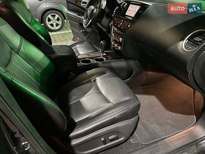 Внедорожник / Кроссовер Nissan Pathfinder 2014 в Одессе