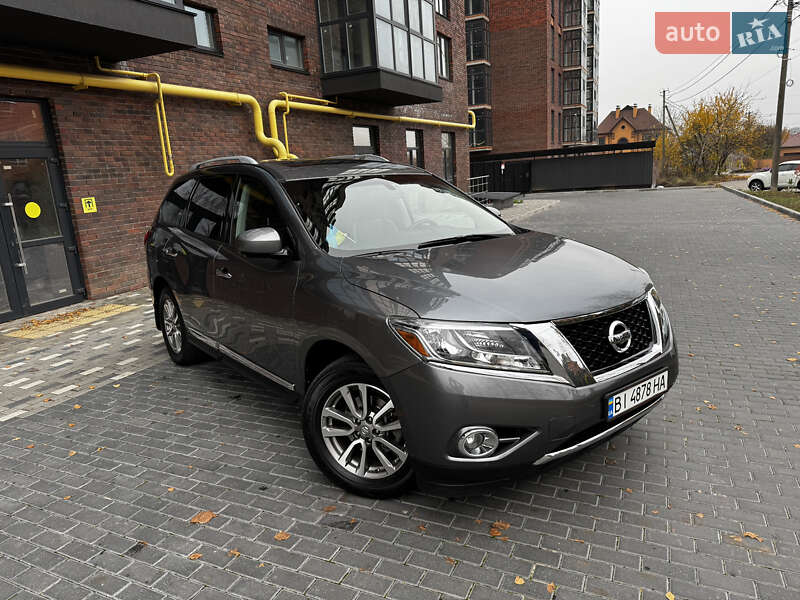 Внедорожник / Кроссовер Nissan Pathfinder 2015 в Полтаве